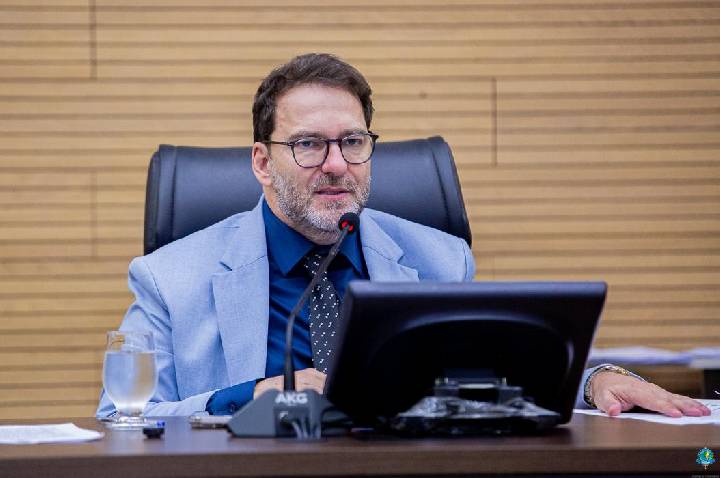 Alex Redano solicita substituição de bueiro na RO-408 para garantir segurança e melhorar tráfego na região