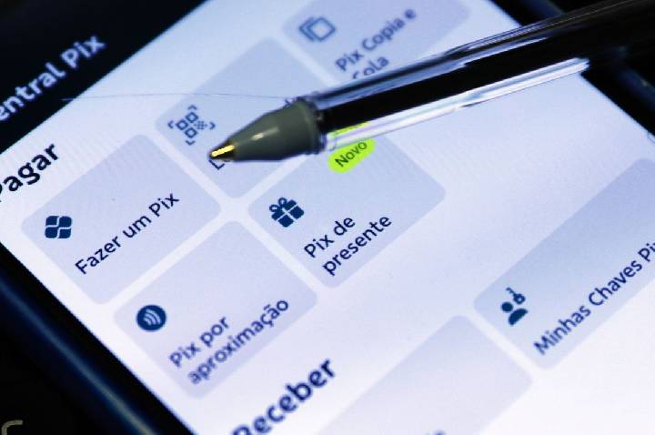 Banco Central estuda interligar Pix com sistemas de outros países