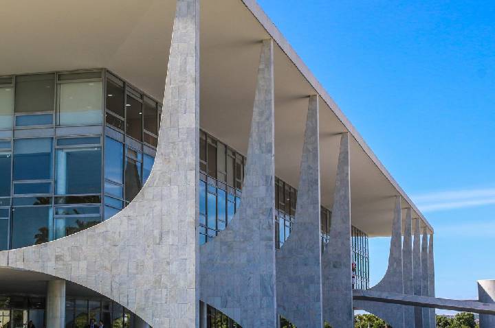 Brasil repudia revogação de visto de embaixadora nos EUA