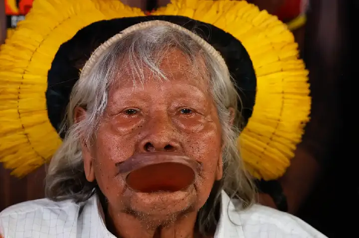Cacique Raoni, de 94 anos, recebe cuidados paliativos em Mato Grosso