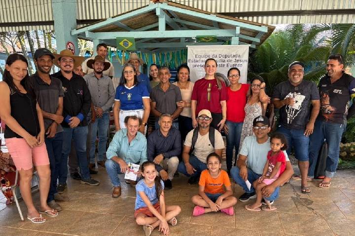 Cláudia de Jesus destina R$ 50 mil para poço artesiano na Escola Cândido Portinari