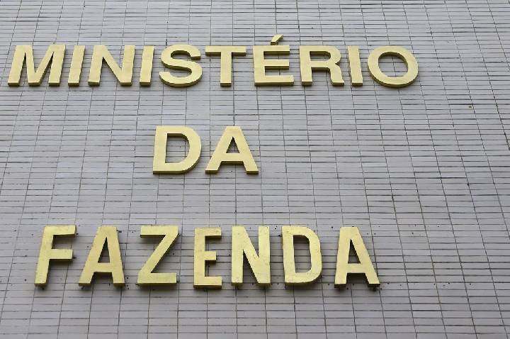 CMN adia bloqueio ambiental no crédito rural para 2027