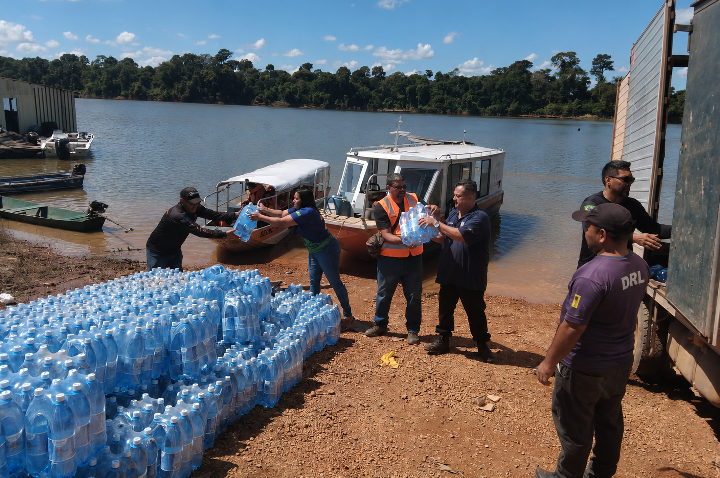 Defesa Civil leva alimentos, água e assistência a comunidades do distrito de Nazaré