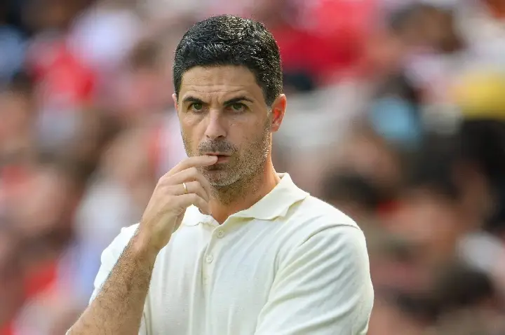 ‘É preciso se perguntar’: Lenda do Arsenal ‘perdoa’ falhas no mercado após eliminação