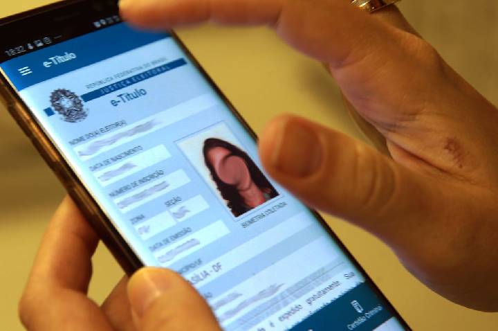 Eleitores fluminenses podem regularizar título neste sábado 