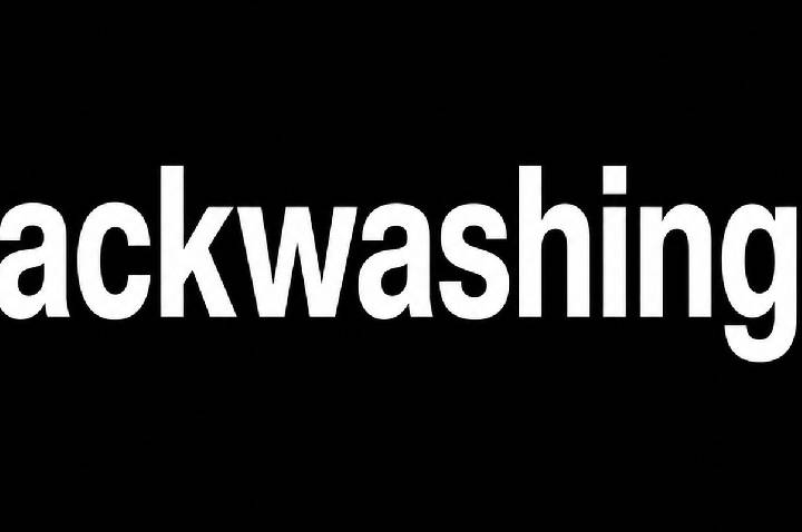Entenda o que é blackwashing e como o “antirracismo de aparência” atua