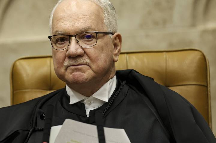 Fachin: críticas não fragilizam STF, mas fortalecem democracia