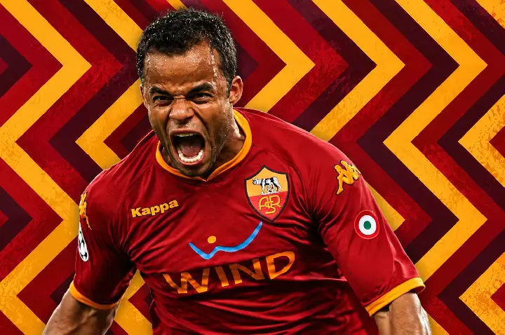 ‘Faltam mais dribles ao futebol atual’: Ex-Roma, Mancini cita Estêvão e Vini Jr ao relembrar lance histórico
