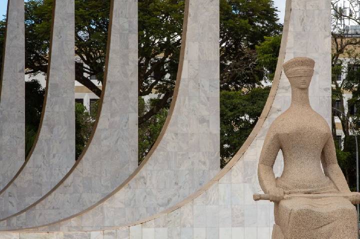 Fenaj e Abraji criticam ação contra jornalista no Maranhão