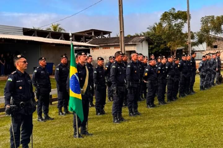 FORMATURA ALUSIVA AO 8º ANIVERSÁRIO DE CRIAÇÃO E ATIVAÇÃO DO 11º BATALHÃO DE POLÍCIA MILITAR