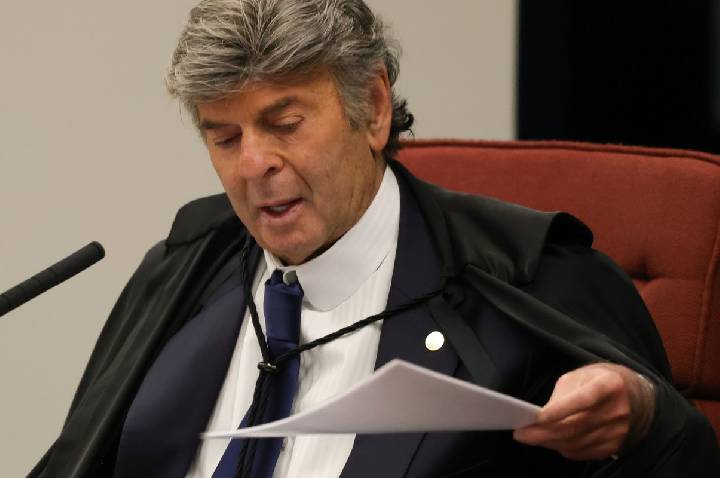 Fux vai relatar ação sobre idas da esposa de Moraes ao Senado