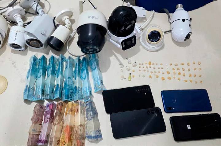 JI-PARANÁ: BOCA DE FUMO MONITORADA POR CÂMERAS É FECHADA DURANTE AÇÃO DA POLÍCIA MILITAR