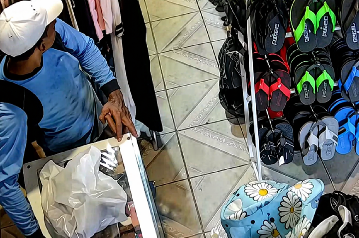 Ladrão furta dinheiro em loja de Vilhena e é filmado - VEJA O VÍDEO