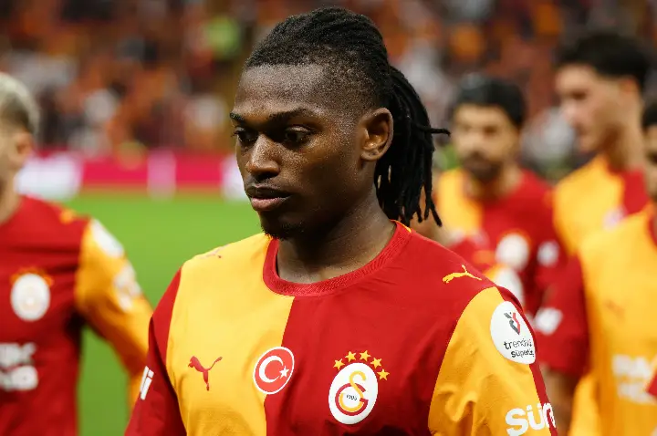 Mercado: Por que Rafael Leão passou a ser contestado após transferência para a Turquia?