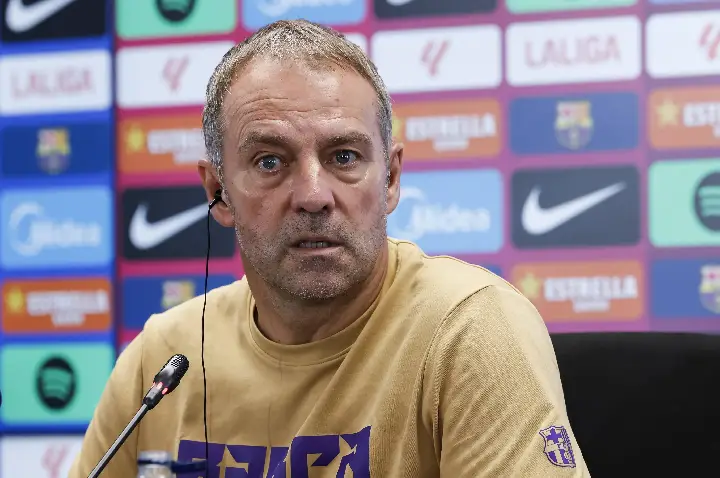‘Não gosto de falar sobre jogadores fora do Barcelona, mas o nível dele é muito alto’, diz Flick