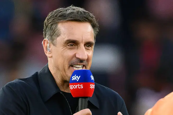 Neville elege brasileiro e ex-Real Madrid como piores contratações do United pós-Ferguson