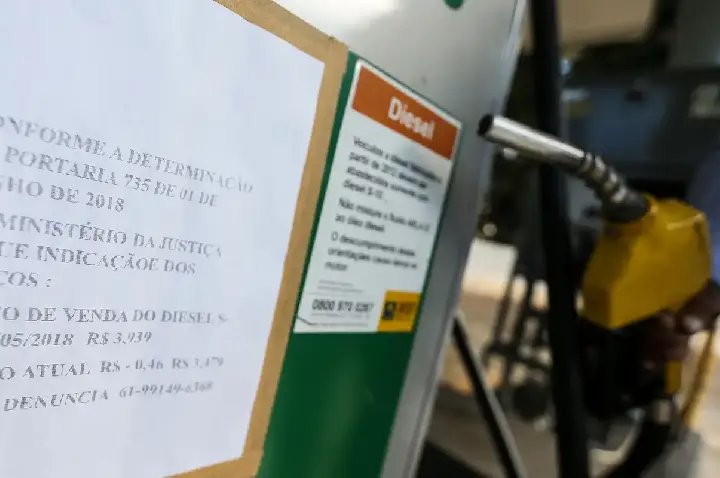 Óleo diesel cai pela 4ª vez em cinco semanas e acumula recuo de 4,5%