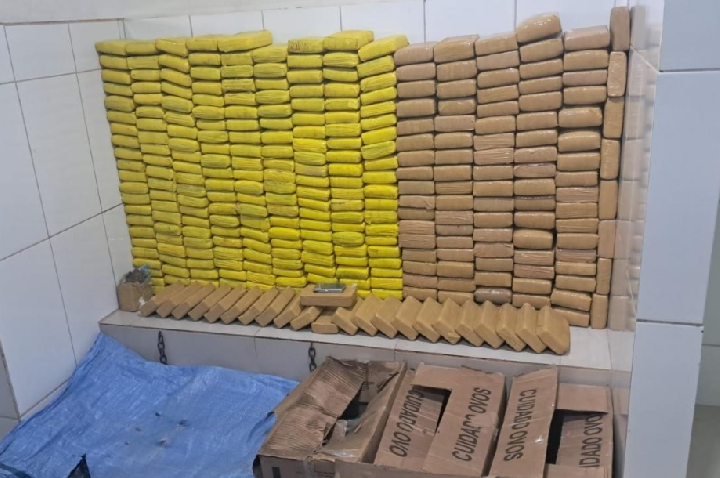 Operação apreende mais de 328 quilos de drogas e prende casal em Cacoal