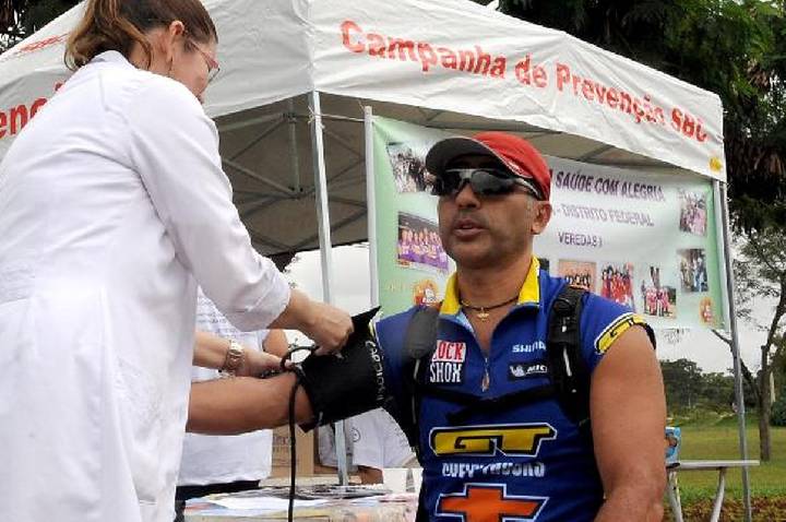 Pesquisa de polipílula para prevenção do AVC busca 8,5 mil voluntários