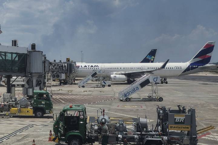 Petrobras reajusta preço médio do querosene de aviação em 13,9%