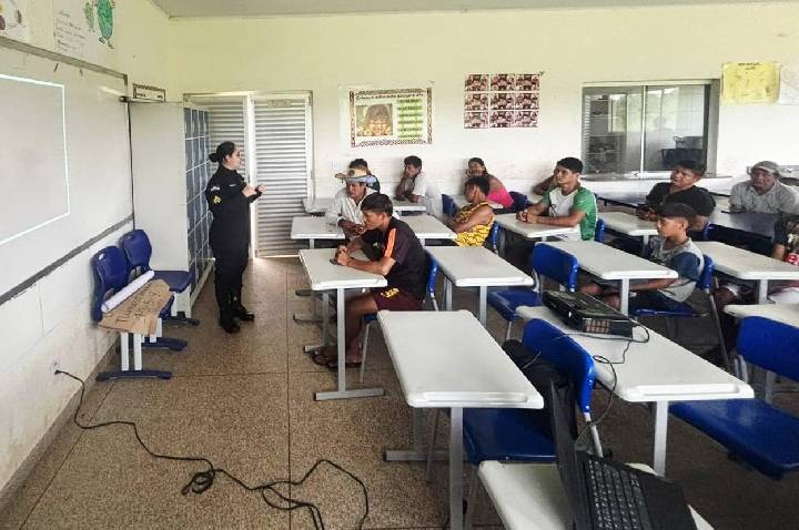 PMRO e TJRO reforçam prevenção às drogas em ação social na comunidade indígena LAJE VELHO
