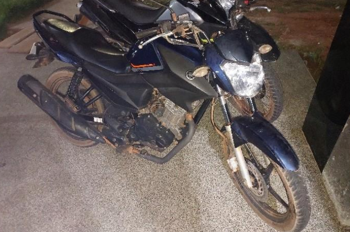 Polícia Militar recupera motocicleta roubada e apreende outros veículos durante ação em Cacoal