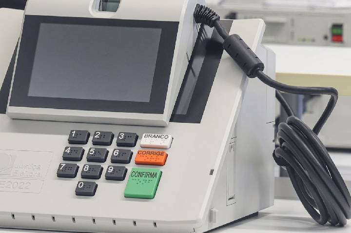Saiba como a urna eletrônica garante a soberania do voto