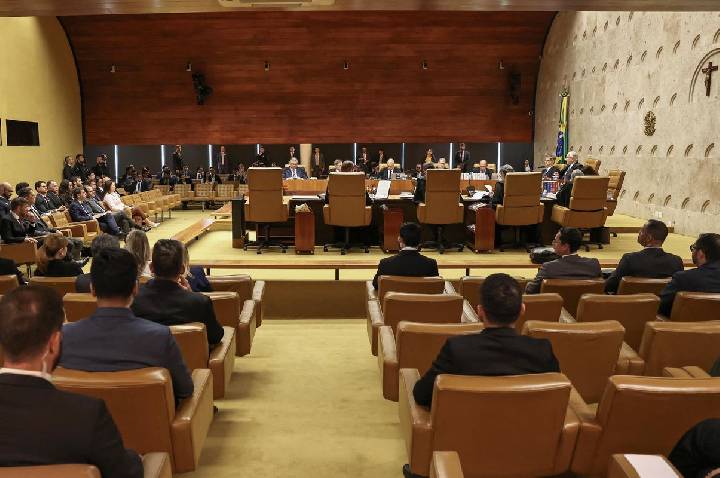 STF: plenário vai decidir se julgará Moraes e Mendonça simultaneamente