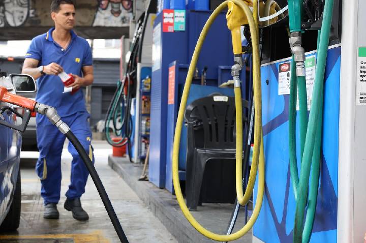 Subsídio de R$ 0,44 por litro da gasolina pode ser prorrogado