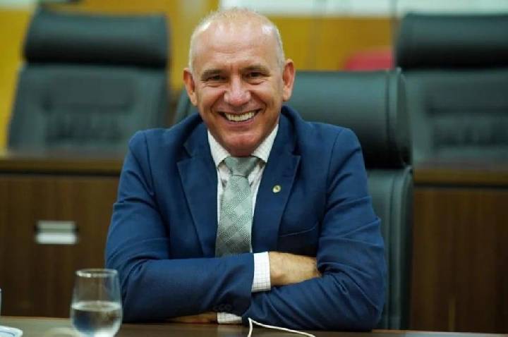 TRE-RO declara Ezequiel Neiva inelegível e indefere candidatura a deputado federal por unanimidade