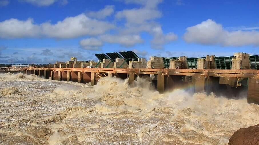 Hidrelétrica Santo Antônio bate recorde de geração de energia