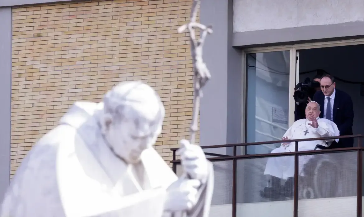 Papa Francisco morre aos 88 anos