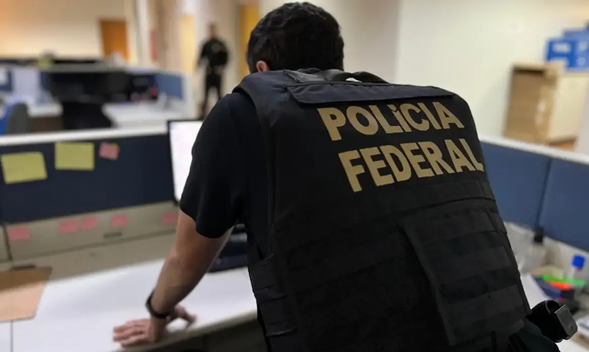 PF desmonta grupo que espionava ministros do STF por até R$ 250 mil