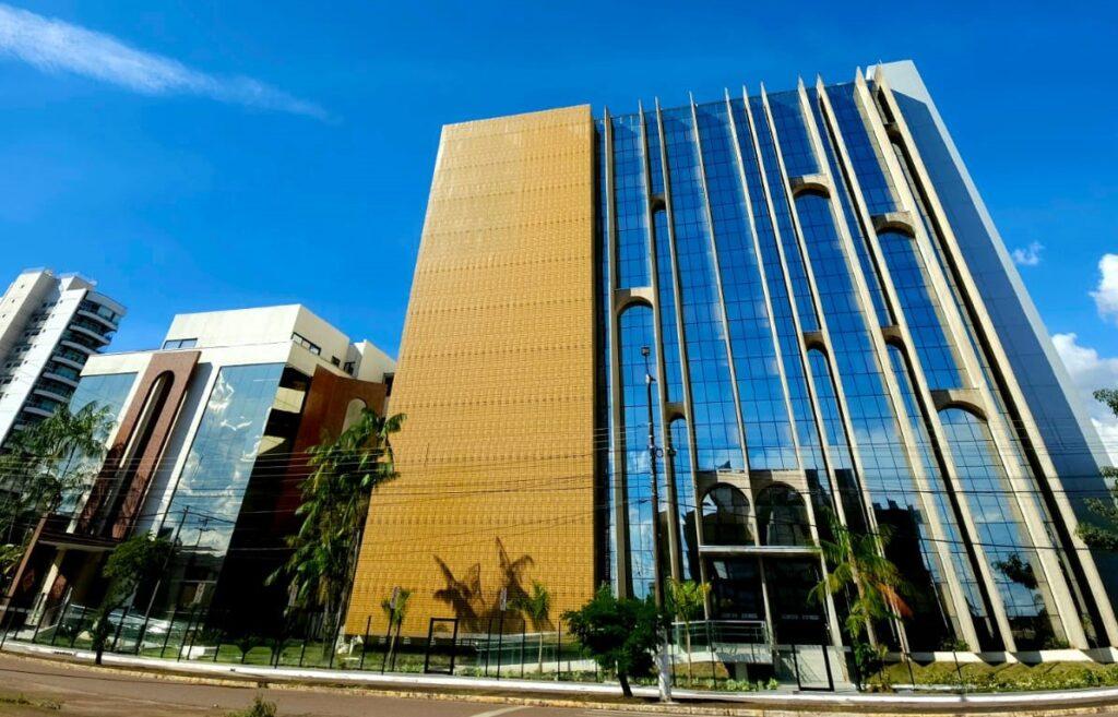 TCE-RO abre seleção para cargo com salário superior a R$ 11 mil