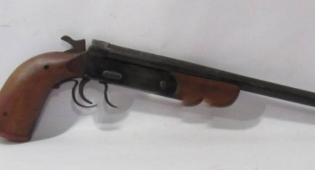 Conflito entre vizinhos termina com ameaça de arma de fogo