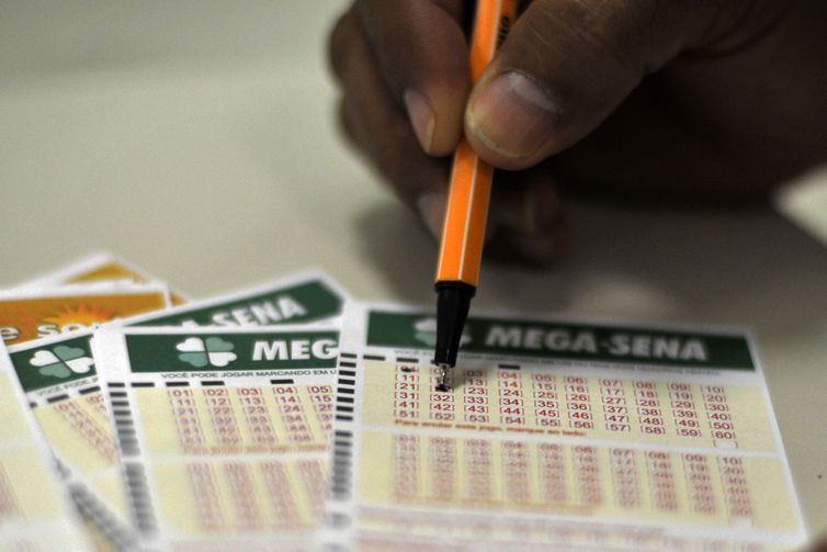 Mega-Sena acumula novamente e prêmio vai para 100 milhões