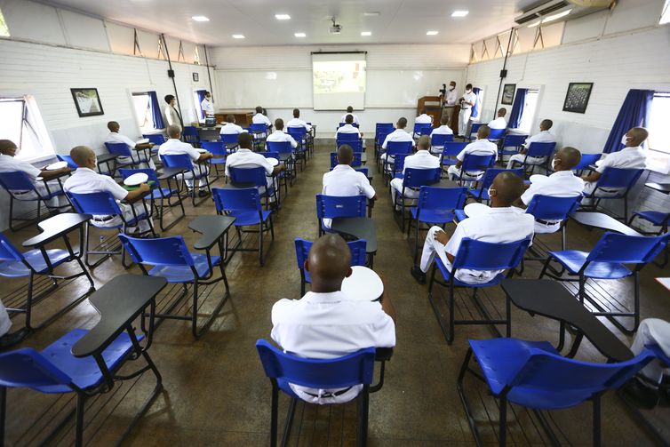 Prazo para alistamento militar termina nesta segunda-feira