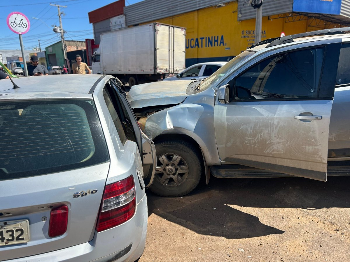 Motorista é socorrido após grave acidente em Porto Velho
