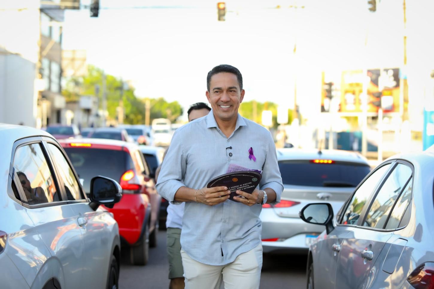 Eyder Brasil realiza pit stop em alusão ao Agosto Lilás em Porto Velho