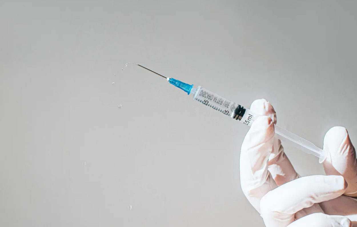 Injeção semestral é aprovada na Europa para prevenir o HIV