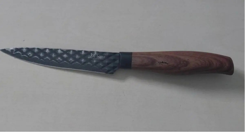 Homem é detido com faca em bar no centro de Theobroma