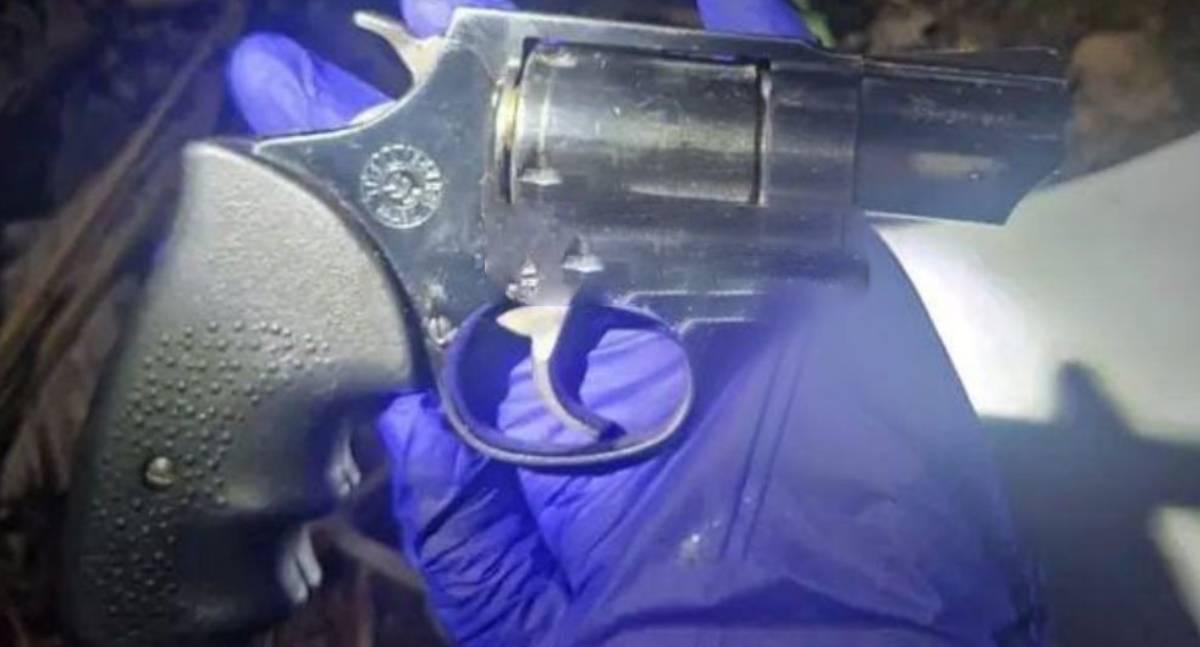 Polícia encontra carro e arma usados no duplo homicídio de casal em Ji-Paraná
