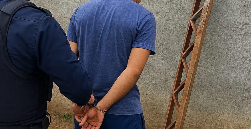 Polícia Militar prende homem suspeito de furto a residência
