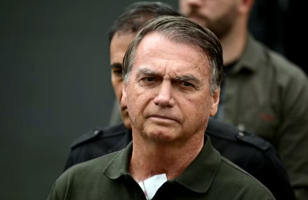 Bolsonaro e aliados passam por audiência de custódia enquanto STF conclui análise sobre início do cumprimento das penas
