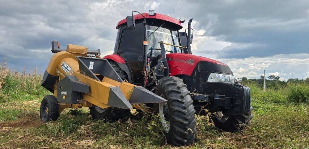 Cláudia de Jesus destina emenda para aquisição de trator à Associação dos Lavradores de Urupá