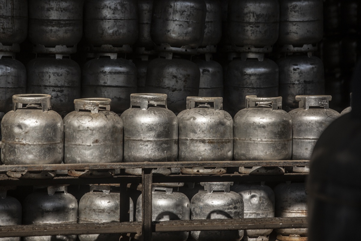 Operação prende grupo do CV que vendia gás a R$ 300 no Rio