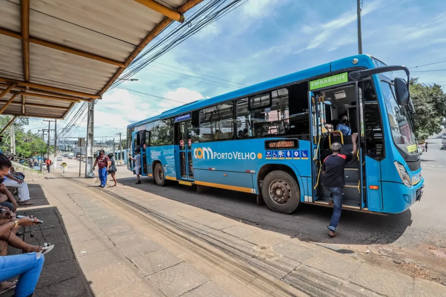 Prefeitura garante transporte coletivo gratuito para estudantes durante o Enem 2025
