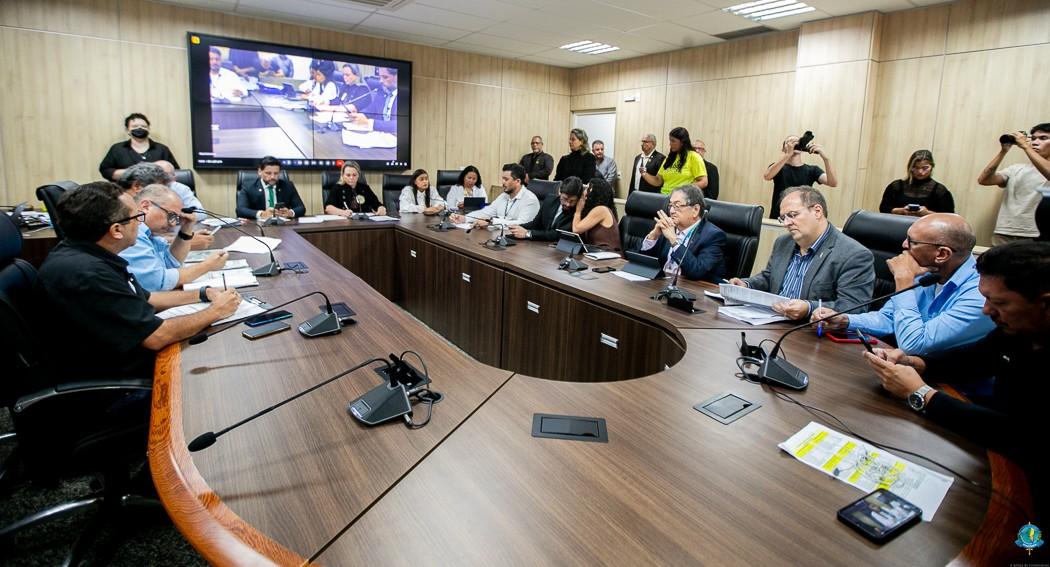 Comissão de Saúde condiciona votação da LOA 2026 a avanço no PCCR dos servidores da saúde