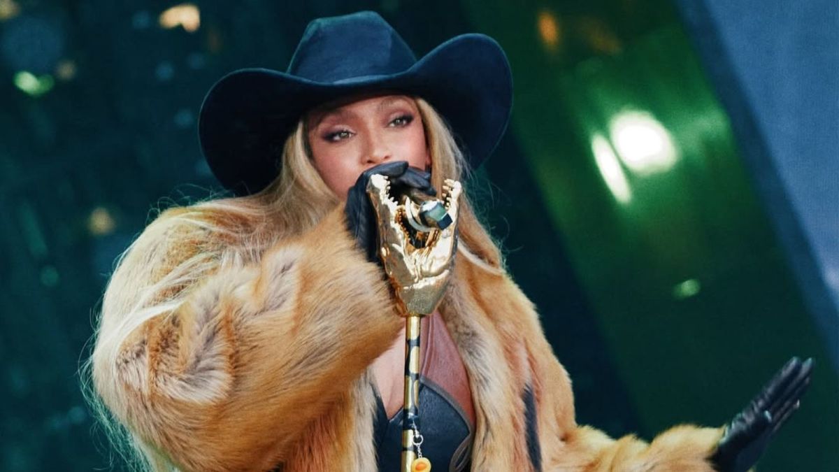 “Cowboy Carter”: looks da turnê de Beyoncé são os mais populares do 2025