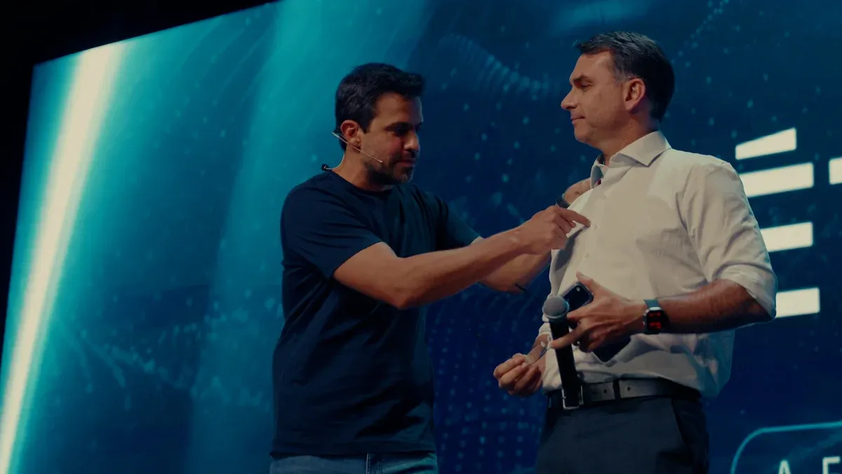 Flávio Bolsonaro participa de evento com empresários e é exaltado por Pablo Marçal em Alphaville